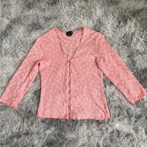 2000s Pink floral lace blouse with elbow sleeves